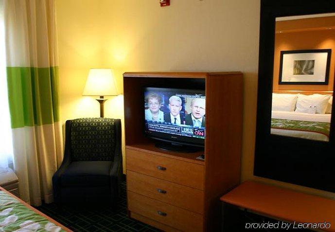 Fairfield Inn & Suites Cleveland Avon Quarto foto